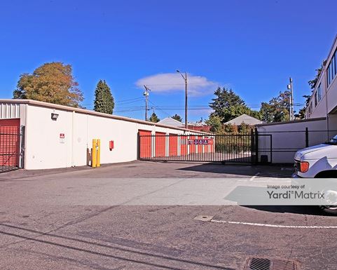 Source URL: https://cdnsc.rentcafe.com/dmslivecafe/3/1060812/1060812-1-4.jpg?width=-1&height=385&quality=80