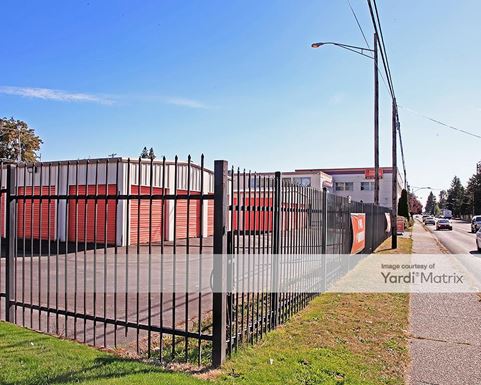 Source URL: https://cdnsc.rentcafe.com/dmslivecafe/3/1060812/1060812-1-5.jpg?width=-1&height=385&quality=80