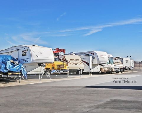 Source URL: https://cdnsc.rentcafe.com/dmslivecafe/3/1060862/1060862-1-5.jpg?width=-1&height=385&quality=80