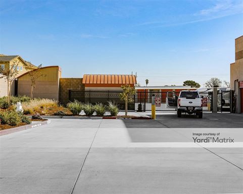 Source URL: https://cdnsc.rentcafe.com/dmslivecafe/3/1060879/1060879-1-2.jpg?width=-1&height=385&quality=80