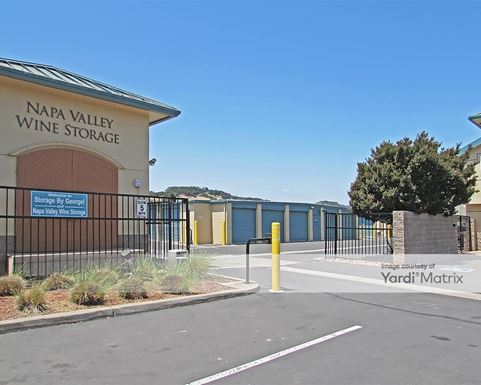 Source URL: https://cdnsc.rentcafe.com/dmslivecafe/3/1060926/1060926-1-5.jpg?width=-1&height=385&quality=80