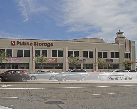 Source URL: https://cdnsc.rentcafe.com/dmslivecafe/3/1060936/1060936-1-5.jpg?width=-1&height=385&quality=80