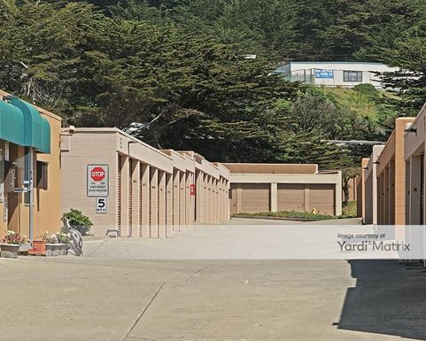 Source URL: https://cdnsc.rentcafe.com/dmslivecafe/3/1060943/1060943-1-3.jpg?width=-1&height=385&quality=80