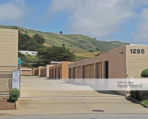 Source URL: https://cdnsc.rentcafe.com/dmslivecafe/3/1060943/1060943-1-4.jpg?width=-1&height=385&quality=80