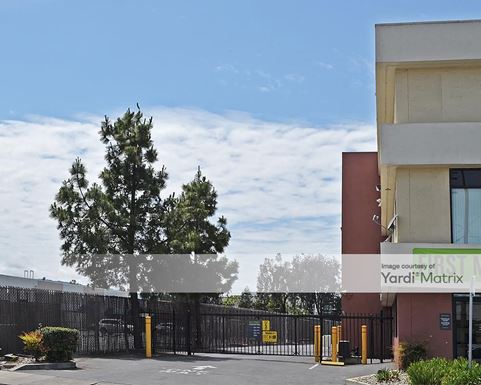 Source URL: https://cdnsc.rentcafe.com/dmslivecafe/3/1060956/1060956-1-2.jpg?width=-1&height=385&quality=80