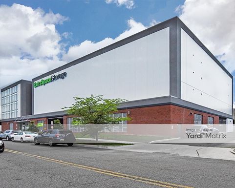 Source URL: https://cdnsc.rentcafe.com/dmslivecafe/3/1060993/1060993-1-3.jpg?width=-1&height=385&quality=80