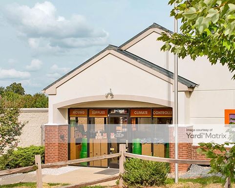 Source URL: https://cdnsc.rentcafe.com/dmslivecafe/3/1061011/1061011-1-5.jpg?width=-1&height=385&quality=80