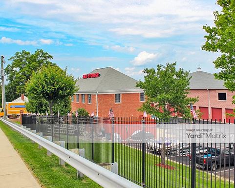 Source URL: https://cdnsc.rentcafe.com/dmslivecafe/3/1061012/1061012-1-2.jpg?width=-1&height=385&quality=80