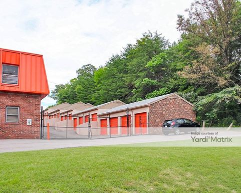 Source URL: https://cdnsc.rentcafe.com/dmslivecafe/3/1061016/1061016-1-3.jpg?width=-1&height=385&quality=80