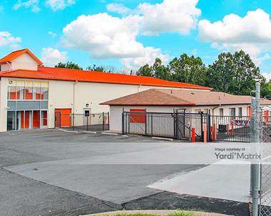 Storage Units for Rent available at 2921 Centreville Road, Herndon, VA 20171