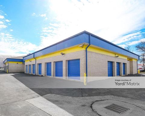 Source URL: https://cdnsc.rentcafe.com/dmslivecafe/3/1061042/1061042-1-4.jpg?width=-1&height=385&quality=80