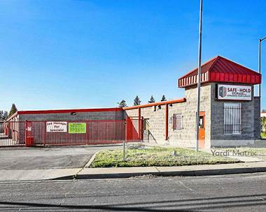 Storage Units for Rent available at 6340 Freeport Blvd, Sacramento, CA 95822