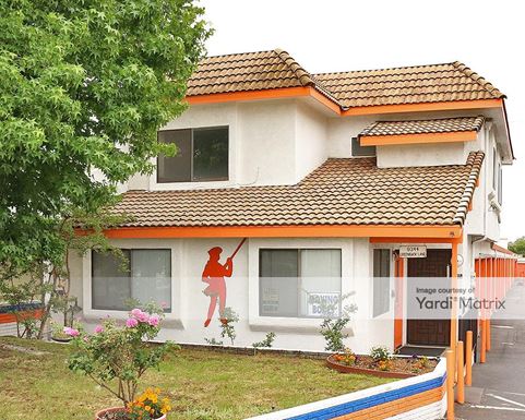 Source URL: https://cdnsc.rentcafe.com/dmslivecafe/3/1061067/1061067-1-4.jpg?width=-1&height=385&quality=80