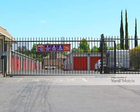 Source URL: https://cdnsc.rentcafe.com/dmslivecafe/3/1061075/1061075-1-2.jpg?width=-1&height=385&quality=80