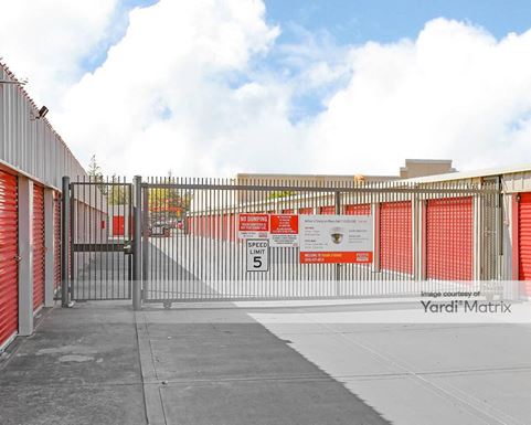 Source URL: https://cdnsc.rentcafe.com/dmslivecafe/3/1061091/1061091-1-3.jpg?width=-1&height=385&quality=80