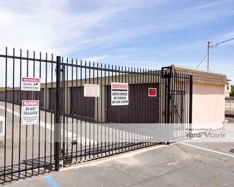 Source URL: https://cdnsc.rentcafe.com/dmslivecafe/3/1061093/1061093-1-5.jpg?width=-1&height=385&quality=80