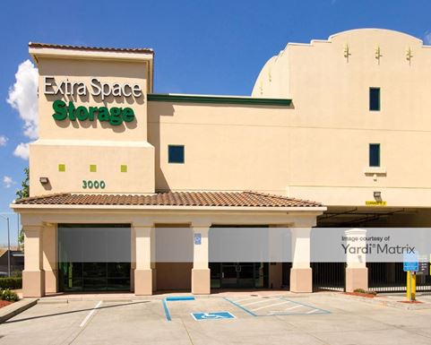 Source URL: https://cdnsc.rentcafe.com/dmslivecafe/3/1061095/1061095-1-4.jpg?width=-1&height=385&quality=80