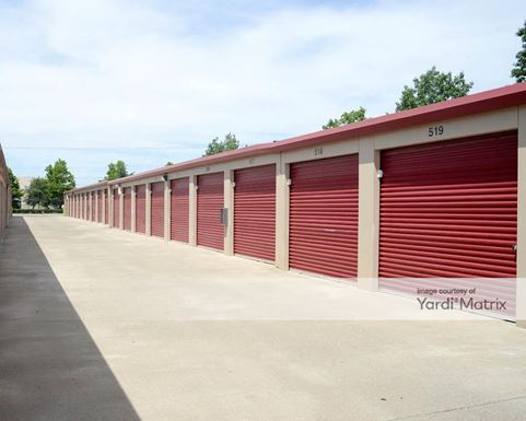 Source URL: https://cdnsc.rentcafe.com/dmslivecafe/3/1061111/1061111-1-2.jpg?width=-1&height=385&quality=80