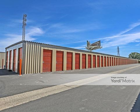 Source URL: https://cdnsc.rentcafe.com/dmslivecafe/3/1061123/1061123-1-4.jpg?width=-1&height=385&quality=80