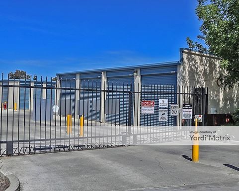 Source URL: https://cdnsc.rentcafe.com/dmslivecafe/3/1061125/1061125-1-3.jpg?width=-1&height=385&quality=80