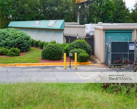 Source URL: https://cdnsc.rentcafe.com/dmslivecafe/3/1061138/1061138-1-5.jpg?width=-1&height=385&quality=80