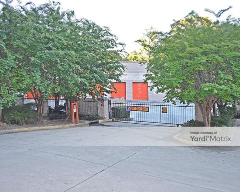 Source URL: https://cdnsc.rentcafe.com/dmslivecafe/3/1061150/1061150-1-3.jpg?width=-1&height=385&quality=80