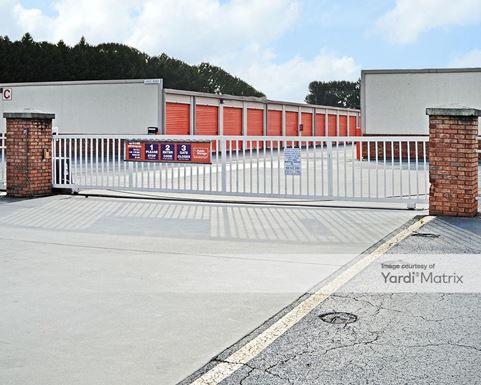 Source URL: https://cdnsc.rentcafe.com/dmslivecafe/3/1061206/1061206-1-4.jpg?width=-1&height=385&quality=80