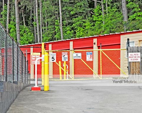 Source URL: https://cdnsc.rentcafe.com/dmslivecafe/3/1061248/1061248-1-4.jpg?width=-1&height=385&quality=80