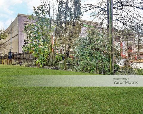 Source URL: https://cdnsc.rentcafe.com/dmslivecafe/3/1061267/1061267-1-4.jpg?width=-1&height=385&quality=80