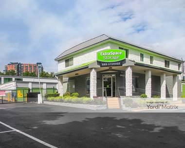 Storage Units for Rent available at 11850 Parklawn Drive, Rockville, MD 20852