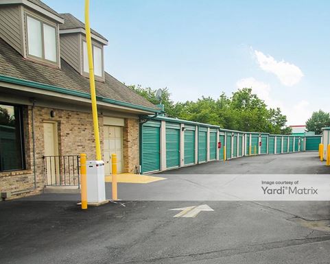 Source URL: https://cdnsc.rentcafe.com/dmslivecafe/3/1061286/1061286-1-4.jpg?width=-1&height=385&quality=80