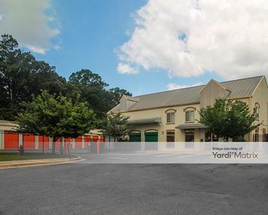 Storage Units for Rent available at 501 East Diamond Avenue, Gaithersburg, MD 20877