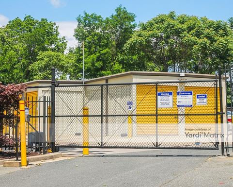 Source URL: https://cdnsc.rentcafe.com/dmslivecafe/3/1061289/1061289-1-5.jpg?width=-1&height=385&quality=80