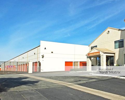 Source URL: https://cdnsc.rentcafe.com/dmslivecafe/3/1061306/1061306-1-4.jpg?width=-1&height=385&quality=80