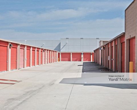 Source URL: https://cdnsc.rentcafe.com/dmslivecafe/3/1061338/1061338-1-4.jpg?width=-1&height=385&quality=80