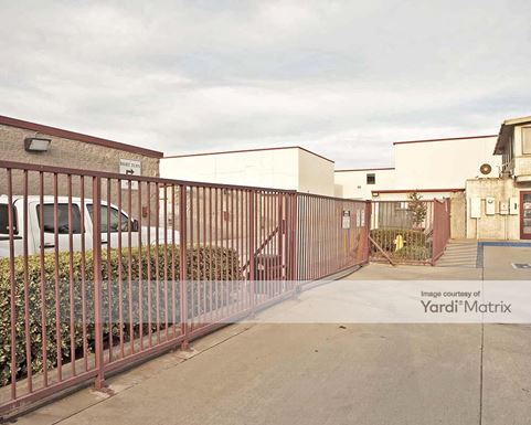 Source URL: https://cdnsc.rentcafe.com/dmslivecafe/3/1061361/1061361-1-4.jpg?width=-1&height=385&quality=80