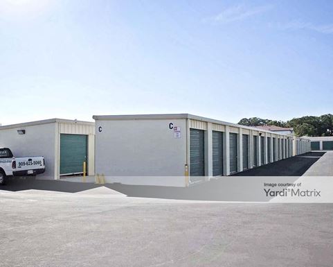 Source URL: https://cdnsc.rentcafe.com/dmslivecafe/3/1061364/1061364-1-4.jpg?width=-1&height=385&quality=80