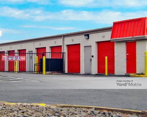 Source URL: https://cdnsc.rentcafe.com/dmslivecafe/3/1061386/1061386-1-4.jpg?width=-1&height=385&quality=80