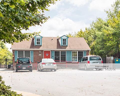 Source URL: https://cdnsc.rentcafe.com/dmslivecafe/3/1061387/1061387-1-3.jpg?width=-1&height=385&quality=80