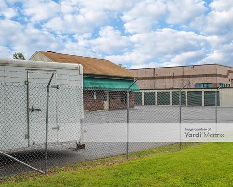 Source URL: https://cdnsc.rentcafe.com/dmslivecafe/3/1061394/1061394-1-3.jpg?width=-1&height=385&quality=80