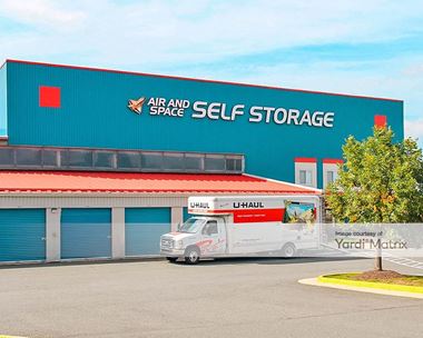 Storage Units for Rent available at 14560 Lee Road, Chantilly, VA 20151