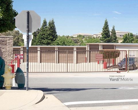 Source URL: https://cdnsc.rentcafe.com/dmslivecafe/3/1061432/1061432-1-3.jpg?width=-1&height=385&quality=80