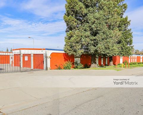 Source URL: https://cdnsc.rentcafe.com/dmslivecafe/3/1061444/1061444-1-3.jpg?width=-1&height=385&quality=80