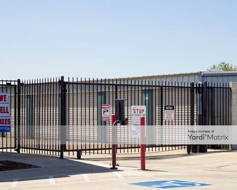 Source URL: https://cdnsc.rentcafe.com/dmslivecafe/3/1061448/1061448-1-5.jpg?width=-1&height=385&quality=80