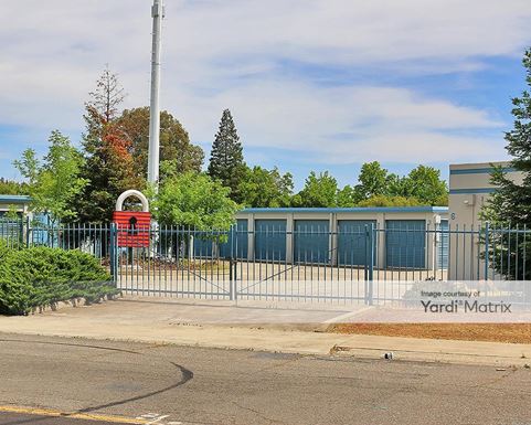 Source URL: https://cdnsc.rentcafe.com/dmslivecafe/3/1061456/1061456-1-5.jpg?width=-1&height=385&quality=80