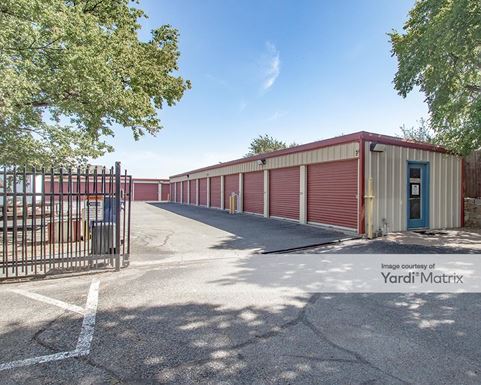 Source URL: https://cdnsc.rentcafe.com/dmslivecafe/3/1061476/1061476-1-6.jpg?width=-1&height=385&quality=80