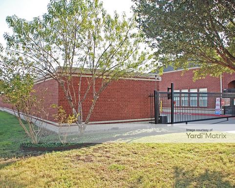 Source URL: https://cdnsc.rentcafe.com/dmslivecafe/3/1061482/1061482-1-2.jpg?width=-1&height=385&quality=80