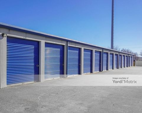 Source URL: https://cdnsc.rentcafe.com/dmslivecafe/3/1061495/1061495-1-3.jpg?width=-1&height=385&quality=80