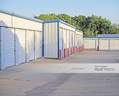 Source URL: https://cdnsc.rentcafe.com/dmslivecafe/3/1061498/1061498-1-5.jpg?width=-1&height=385&quality=80