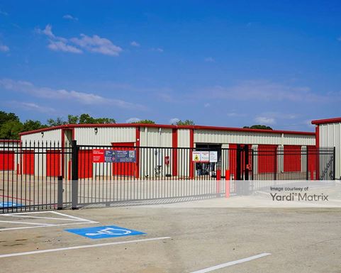 Source URL: https://cdnsc.rentcafe.com/dmslivecafe/3/1061506/1061506-1-2.jpg?width=-1&height=385&quality=80